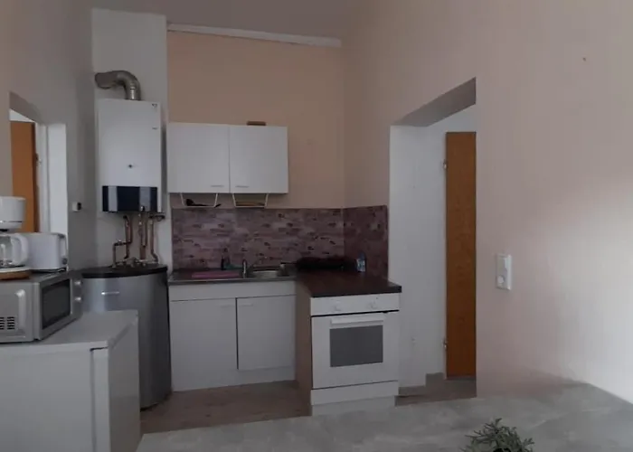 Beautiful For 5-7 Guests Lägenhet Zeitz