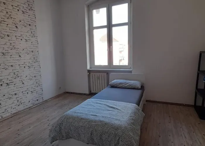 Beautiful For 5-7 Guests * Zeitz