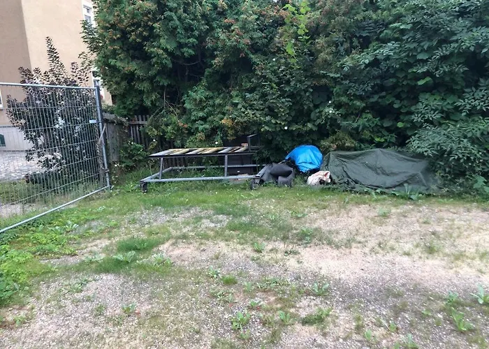 Beautiful For 5-7 Guests *