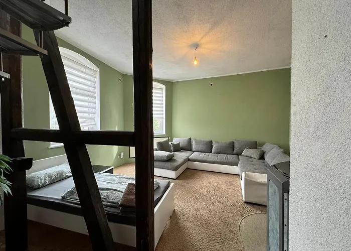 Lägenhet Beautiful For 5-7 Guests Zeitz