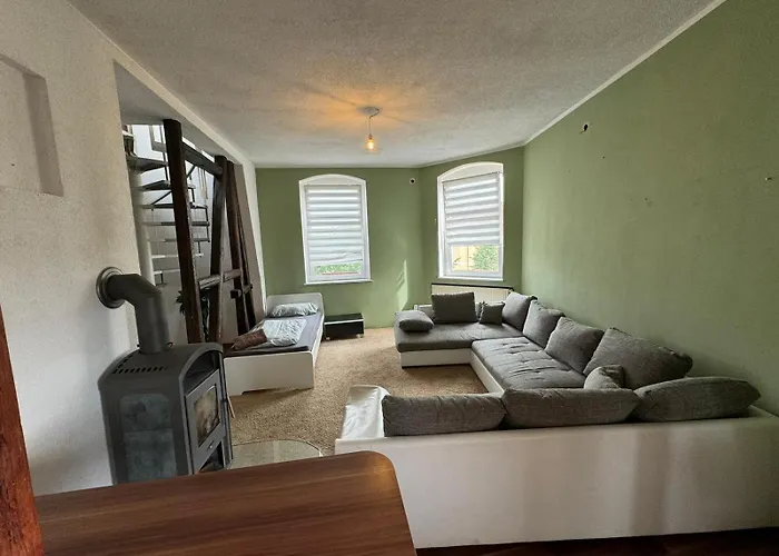 Beautiful For 5-7 Guests * Zeitz