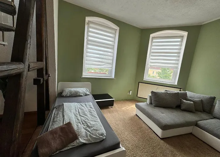 Beautiful For 5-7 Guests Zeitz