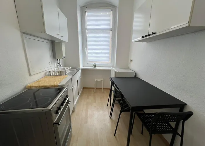 Beautiful For 5-7 Guests Zeitz